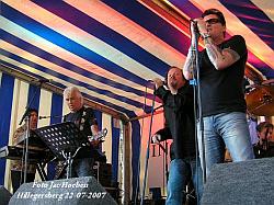 George Kooymans and the Barking Dogs featuring Barry Hay at Jazz Hillegersberg July 22, 2007 photo Jac Hoeben